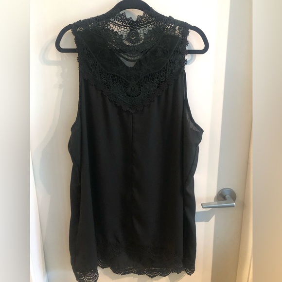 3/$20 BEAUTIFUL BLOUSE 20 FIT - Picture 4 of 7